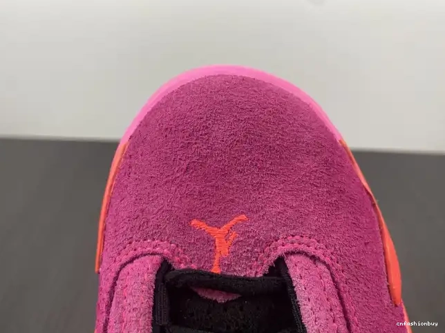 Shocking Retro Low (W) 14 Pink Jordan DH4121-600 0427